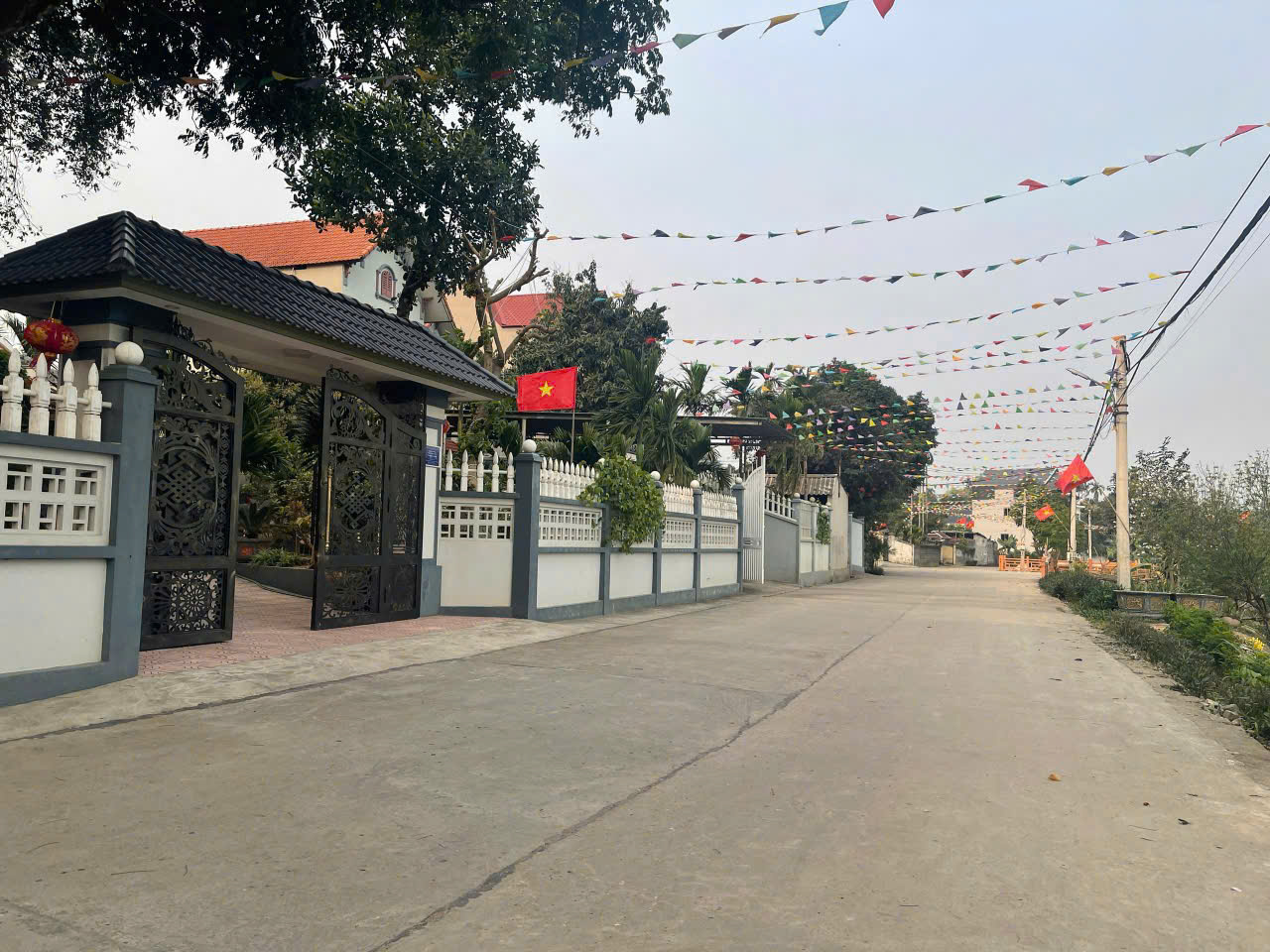 Bán mảnh 110m Tại Thanh Bình mặt tiền hơn 7m cách quốc lộ 6 hơn 300m